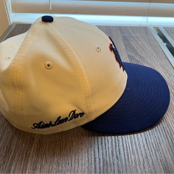 New York Mets Beige and Navy Cap - Picture 2 of 6